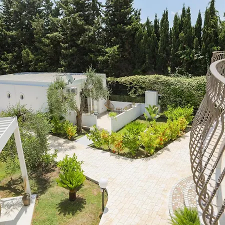 Beb Pacifica Bed & Breakfast
