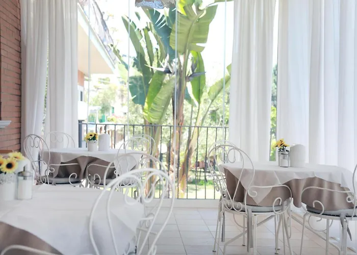 Beb Pacifica לינה וארוחת בוקר 3*